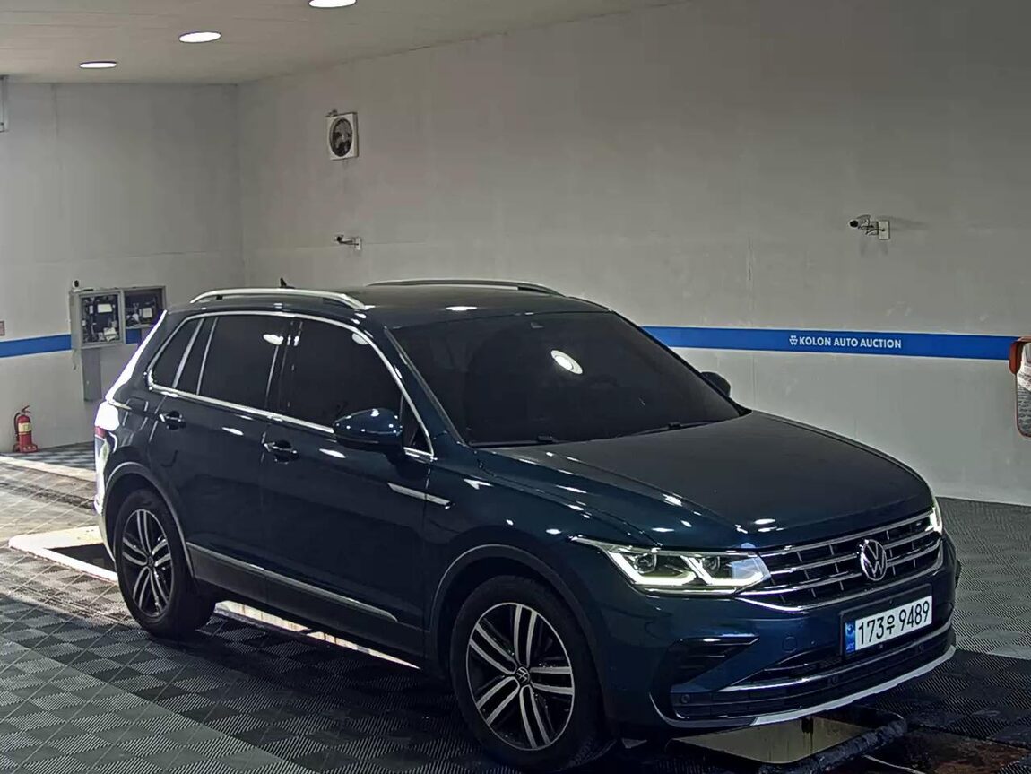 VOLKSWAGEN TIGUAN (2ND GEN) 2.0 TDI PRESTIGE 2022 - zdjęcie 3