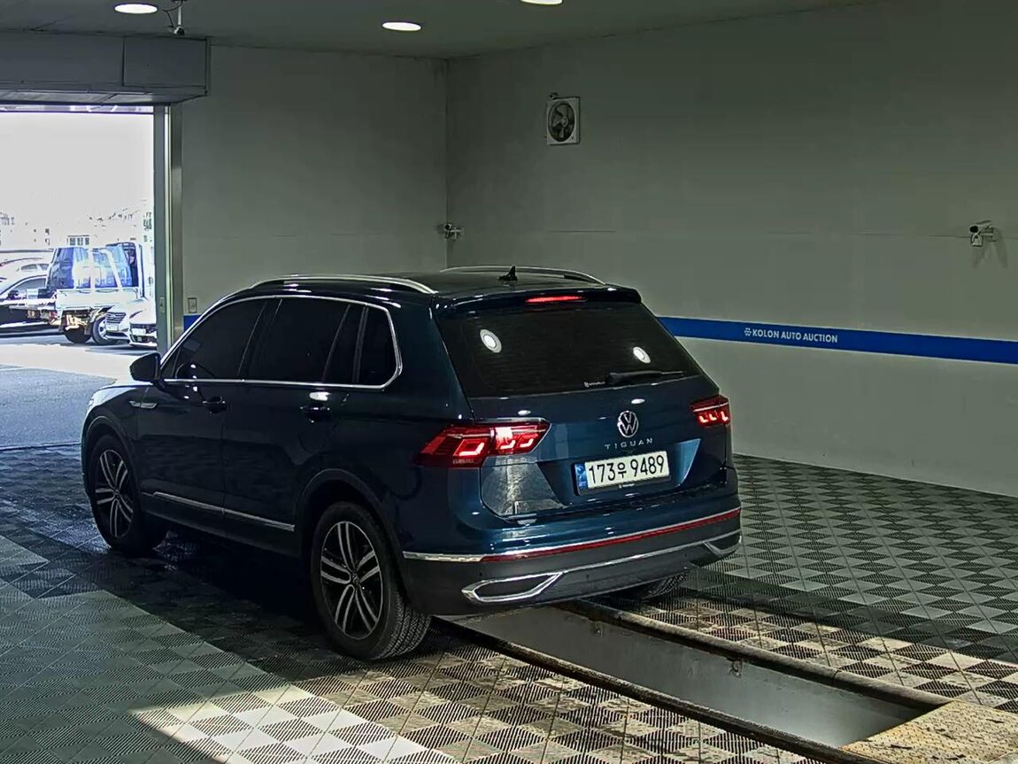 VOLKSWAGEN TIGUAN (2ND GEN) 2.0 TDI PRESTIGE 2022 - zdjęcie 6