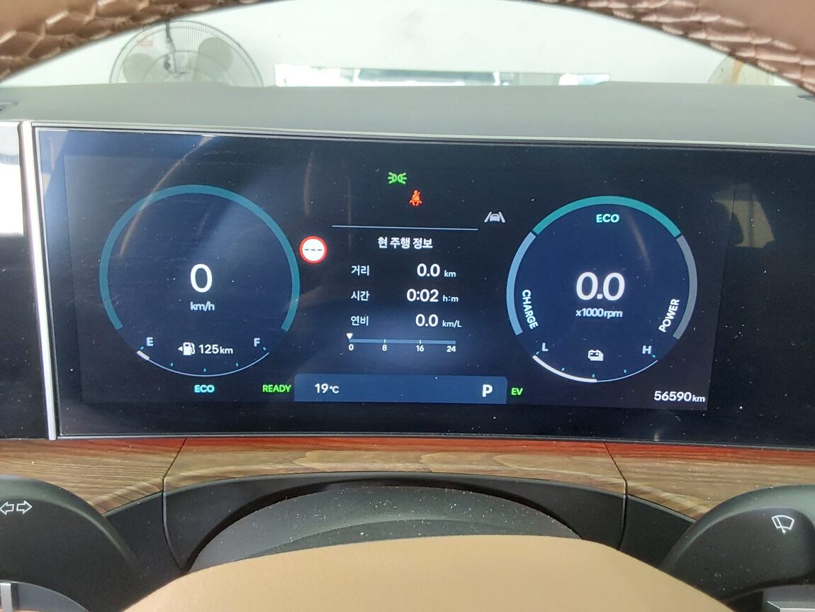 HYUNDAI THE ALL NEW SANTA FE HYBRID 1.6 HEV 2WD PRESTIGE PLUS 2025 - zdjęcie 9