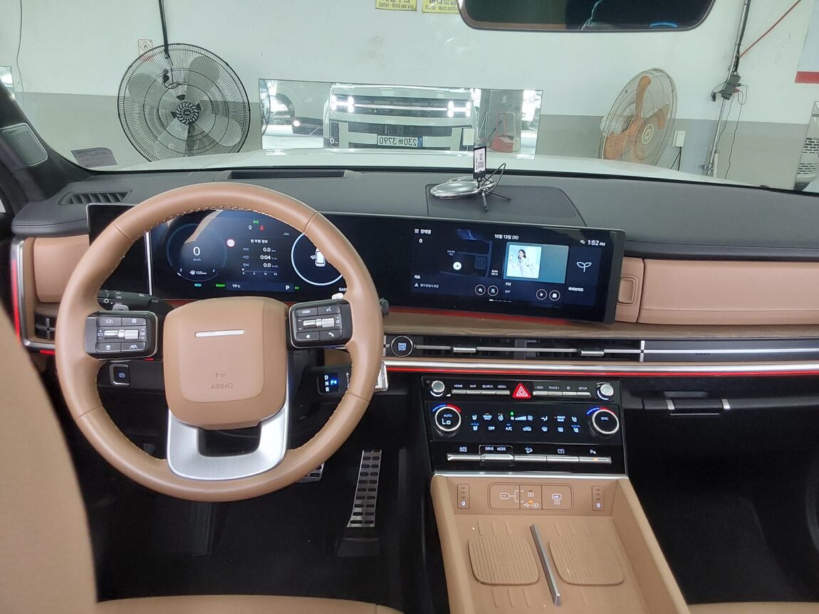 HYUNDAI THE ALL NEW SANTA FE HYBRID 1.6 HEV 2WD PRESTIGE PLUS 2025 - zdjęcie 11