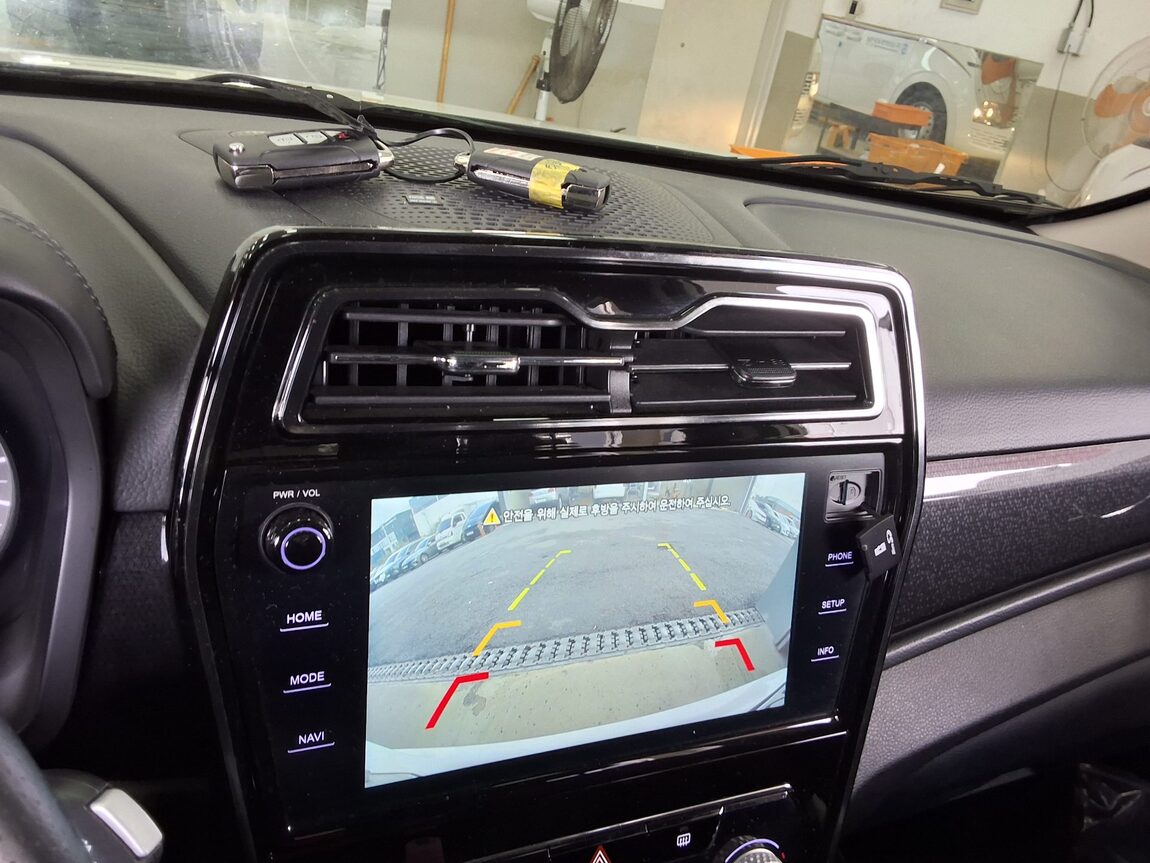 KG MOBILITY (SSANGYONG) VERY NEW TIVOLI 1.5 GASOLINE 2WD V3 2022 - zdjęcie 18
