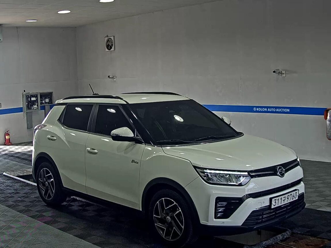 KG MOBILITY (SSANGYONG) VERY NEW TIVOLI 1.5 GASOLINE 2WD V3 2022 - zdjęcie 3