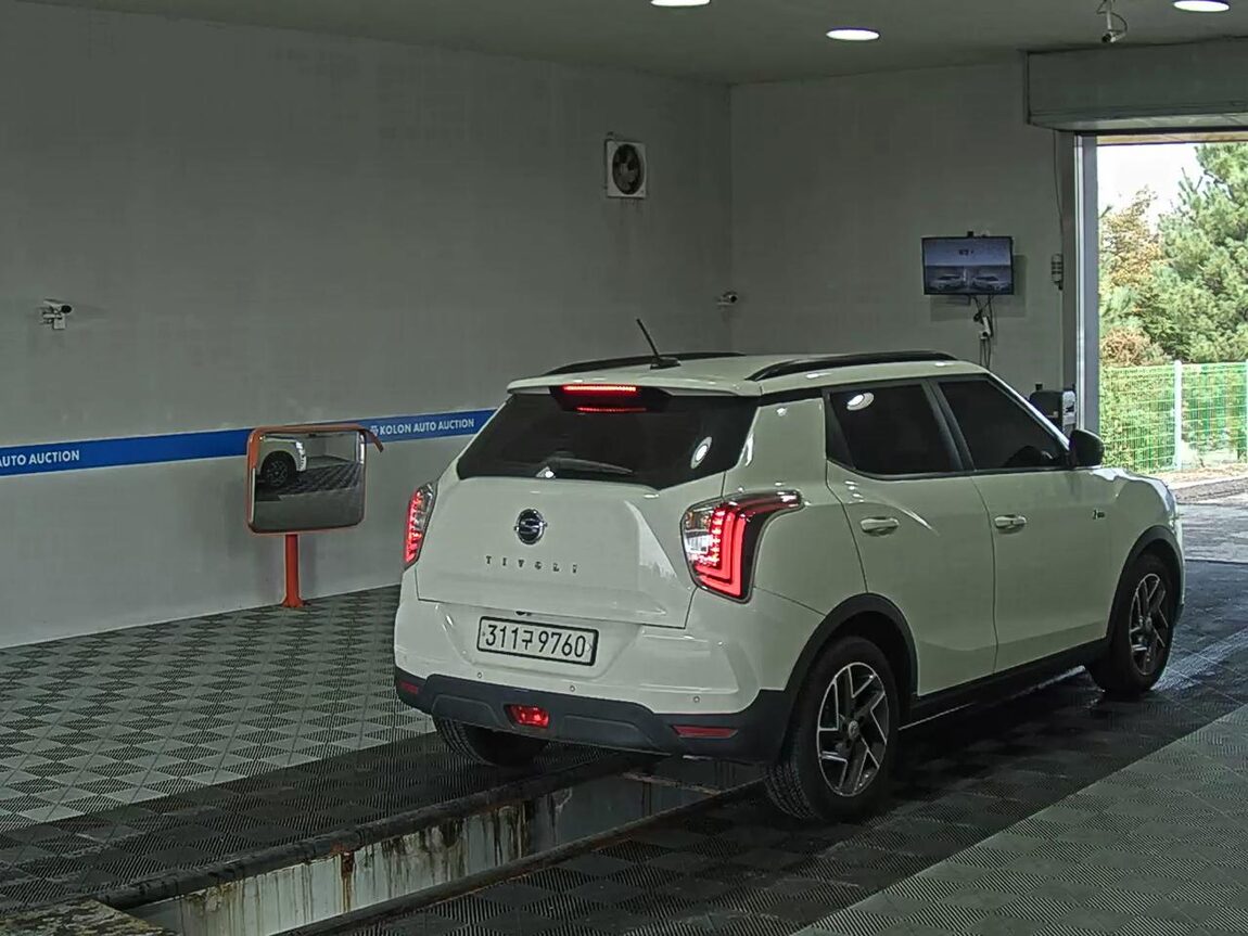 KG MOBILITY (SSANGYONG) VERY NEW TIVOLI 1.5 GASOLINE 2WD V3 2022 - zdjęcie 5