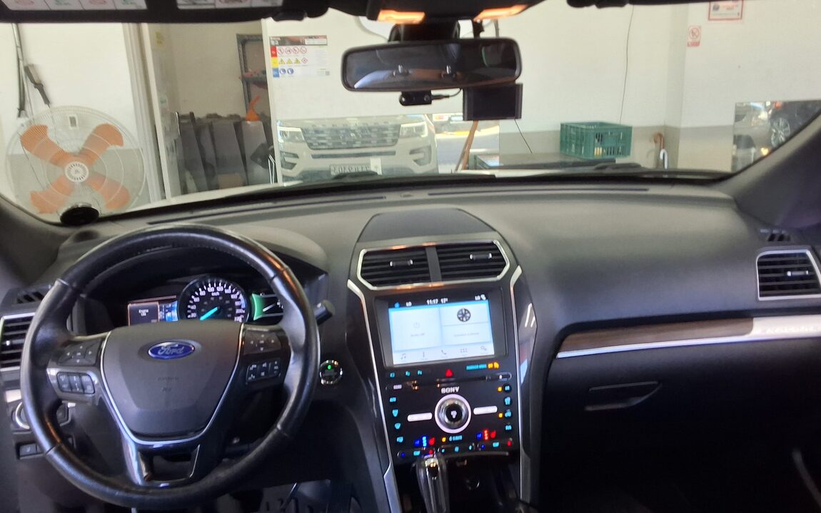 FORD EXPLORER (5TH GEN) 2.3 AWD LIMITED 2017 - zdjęcie 11