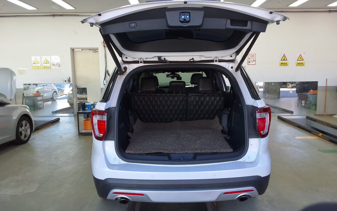 FORD EXPLORER (5TH GEN) 2.3 AWD LIMITED 2017 - zdjęcie 15