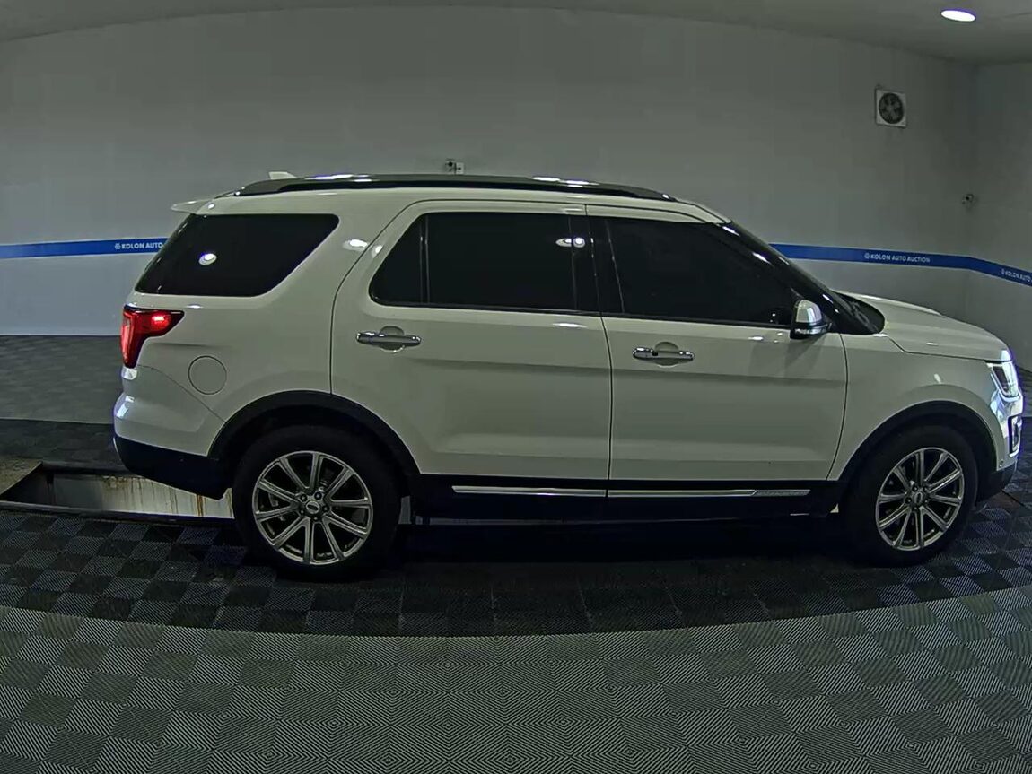 FORD EXPLORER (5TH GEN) 2.3 AWD LIMITED 2017 - zdjęcie 4