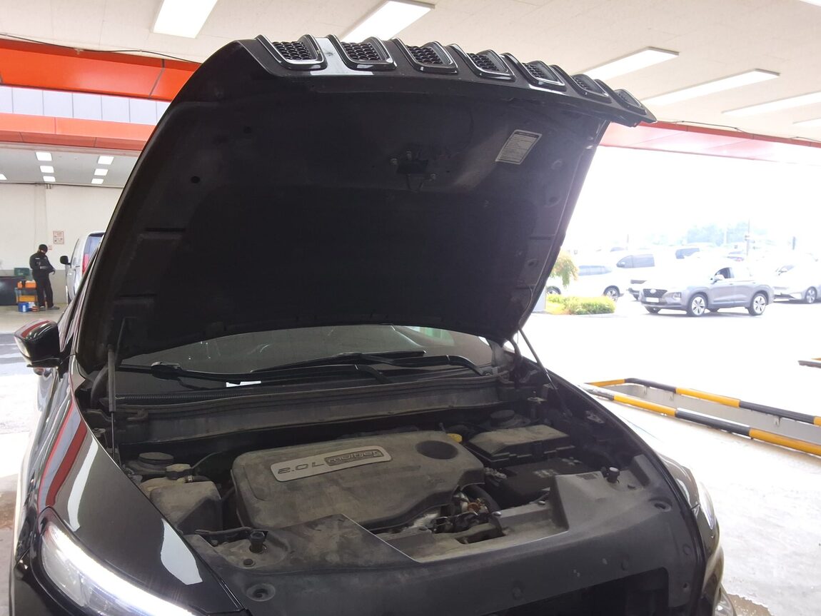 JEEP CHEROKEE (KL) 2.0 CRD AWD LONGITUDE BLACK EDITION 2015 - zdjęcie 18