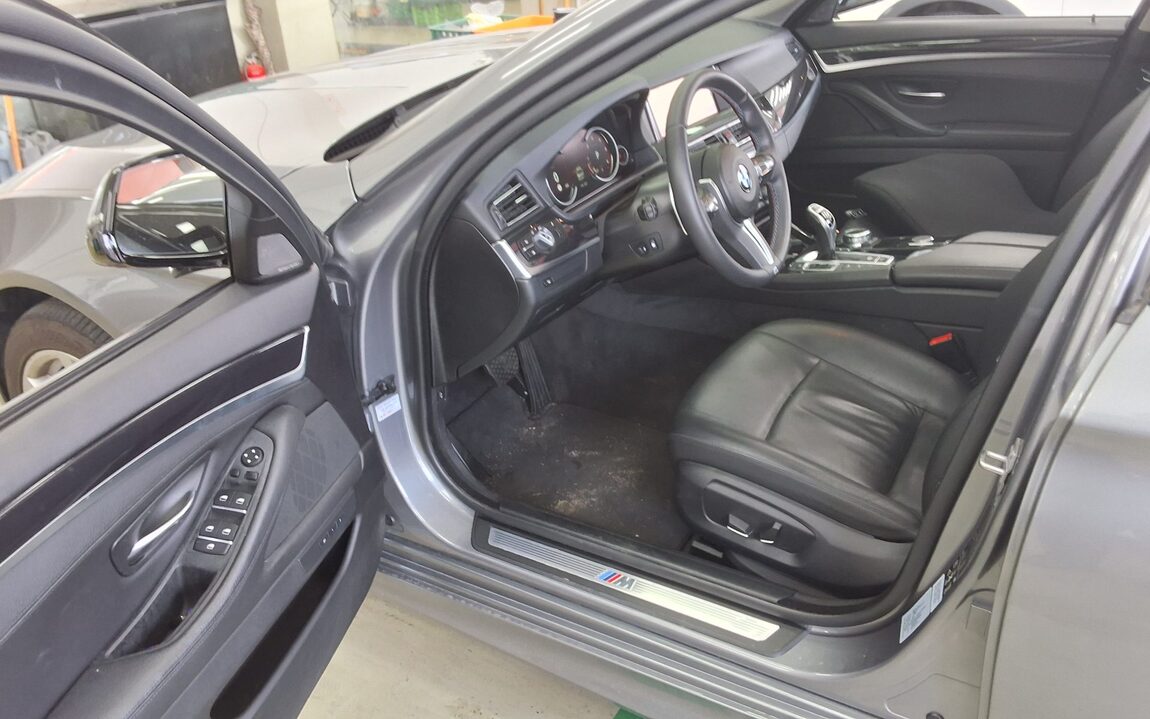 BMW 5 SERIES (6TH GEN) 530d xDRIVE M AERODYNAMIC 2016 - zdjęcie 10
