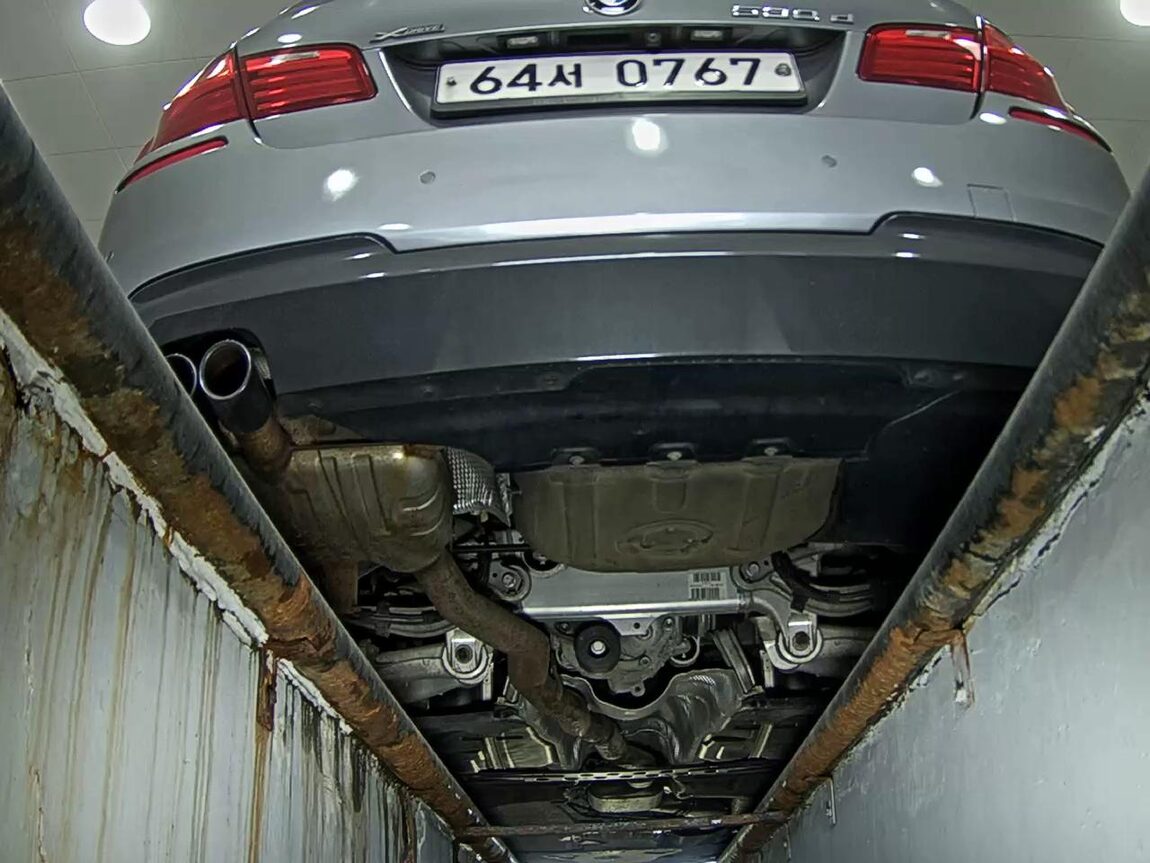 BMW 5 SERIES (6TH GEN) 530d xDRIVE M AERODYNAMIC 2016 - zdjęcie 8