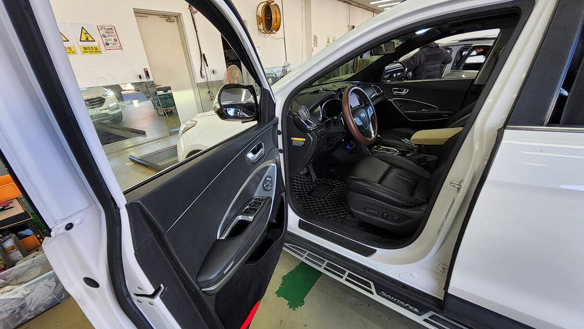 HYUNDAI SANTA FE THE PRIME DIESEL R2.0 2WD EXCLUSIVE 2017 - zdjęcie 10