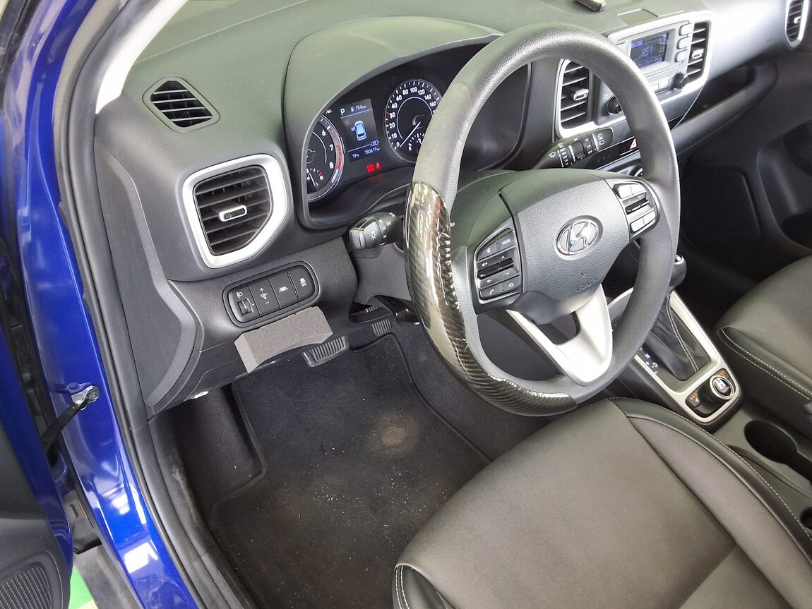 HYUNDAI VENUE 1.6 GASOLINE SMART 2022 - zdjęcie 18