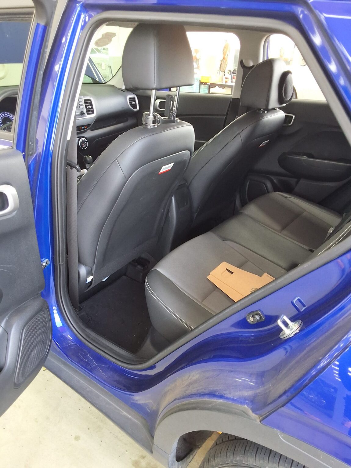 HYUNDAI VENUE 1.6 GASOLINE SMART 2022 - zdjęcie 12