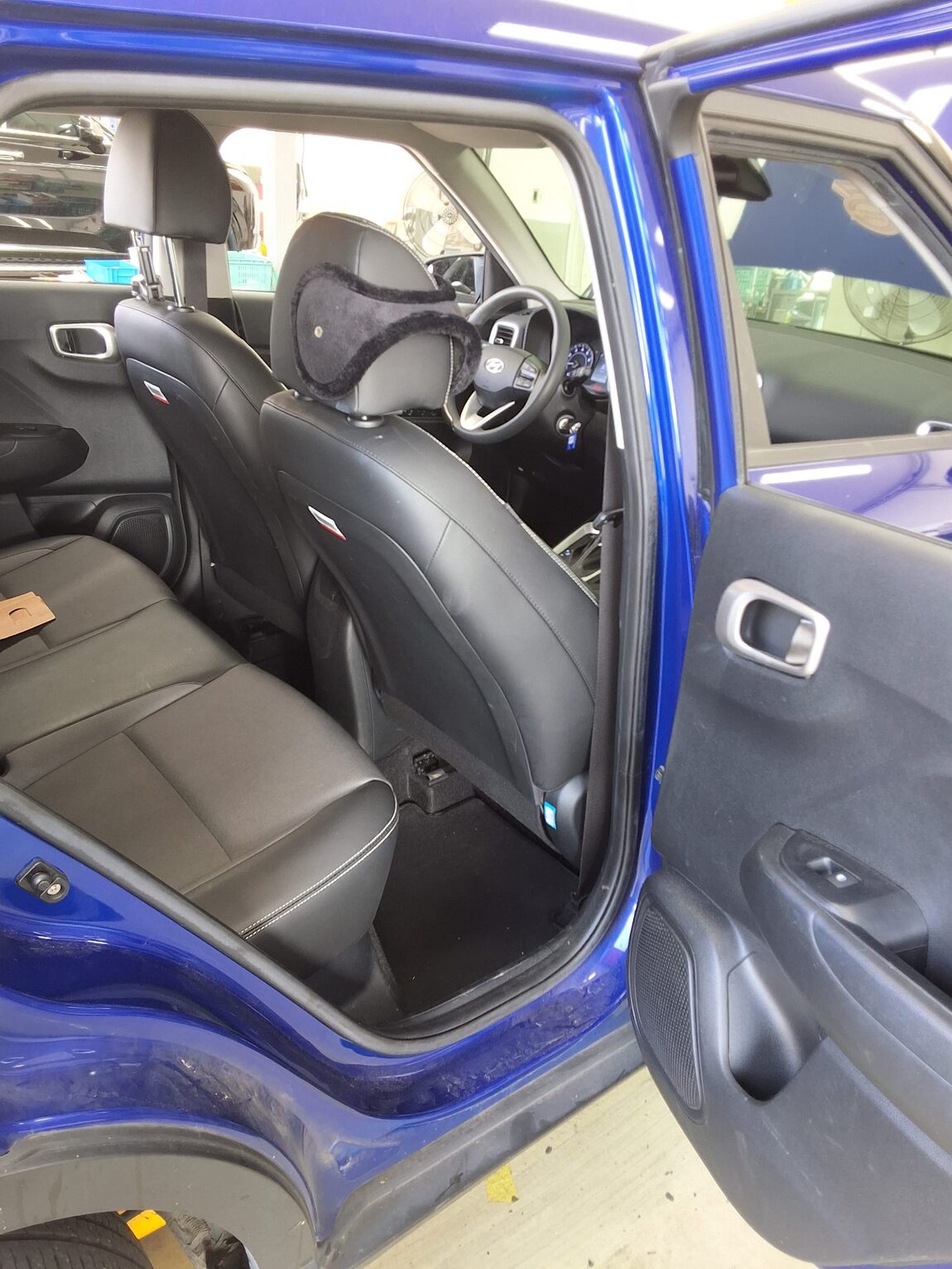 HYUNDAI VENUE 1.6 GASOLINE SMART 2022 - zdjęcie 13
