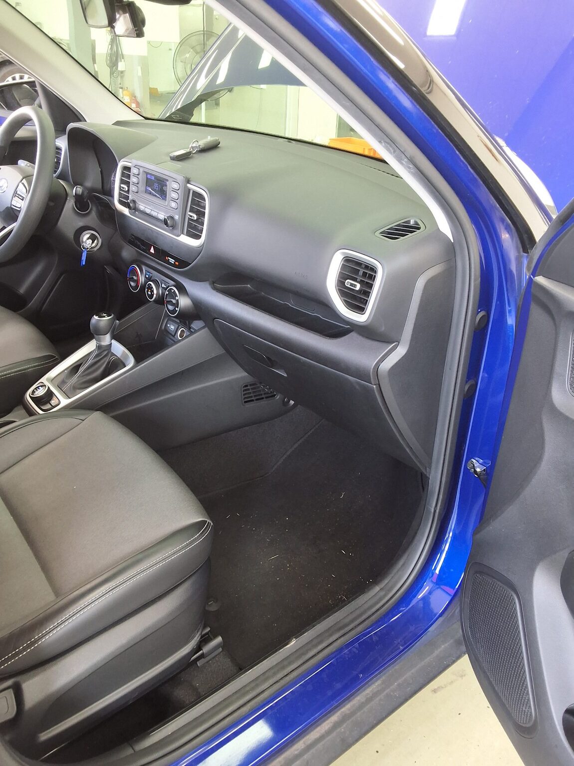HYUNDAI VENUE 1.6 GASOLINE SMART 2022 - zdjęcie 14