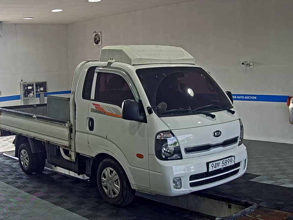 KIA BONGO III CARGO CRDi KING CAB EXTRA LONG WHEELBASE 2019 - zdjęcie 3