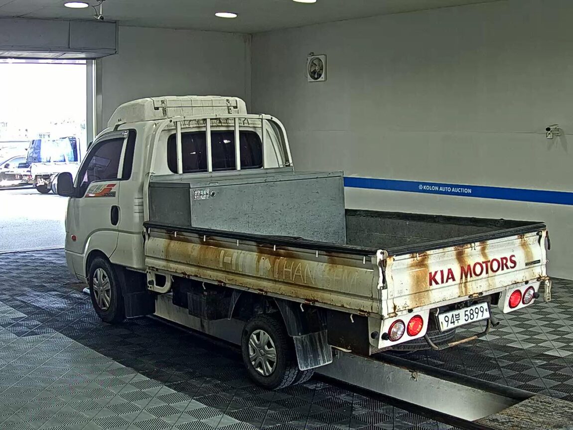 KIA BONGO III CARGO CRDi KING CAB EXTRA LONG WHEELBASE 2019 - zdjęcie 6