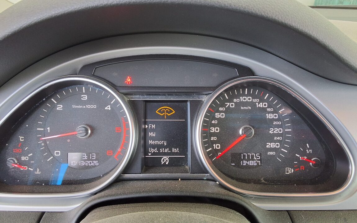 AUDI Q7 3.0 TDI QUATTRO 2012 - zdjęcie 9