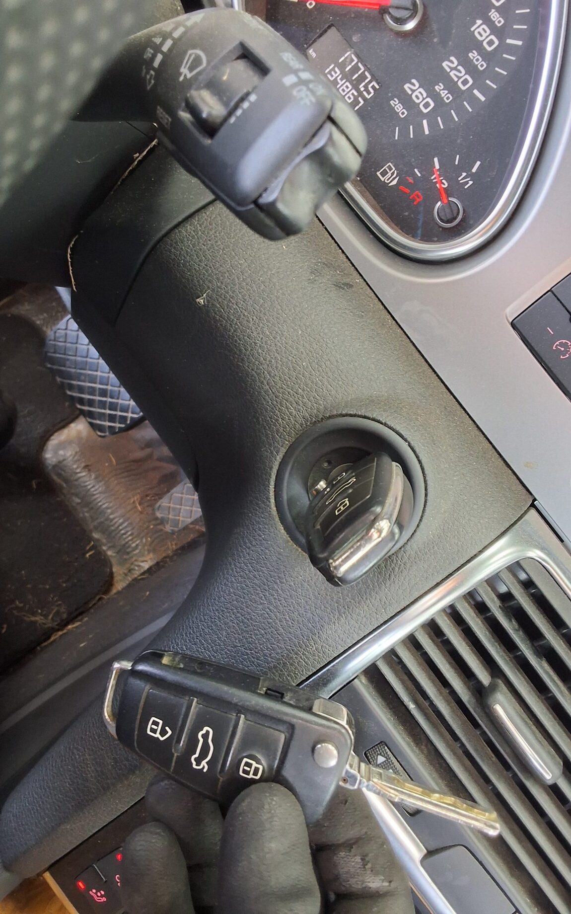 AUDI Q7 3.0 TDI QUATTRO 2012 - zdjęcie 19