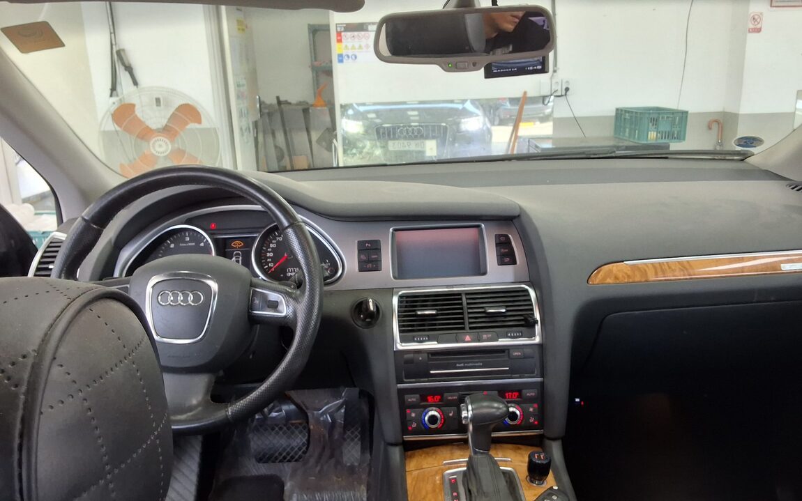 AUDI Q7 3.0 TDI QUATTRO 2012 - zdjęcie 11