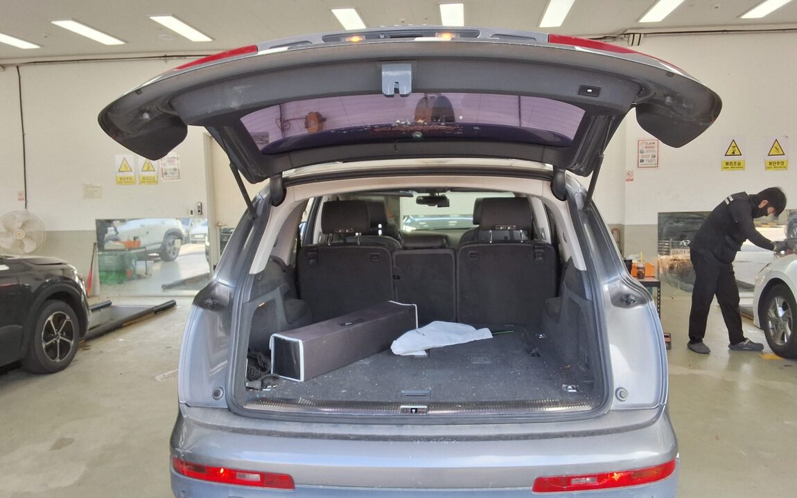 AUDI Q7 3.0 TDI QUATTRO 2012 - zdjęcie 15