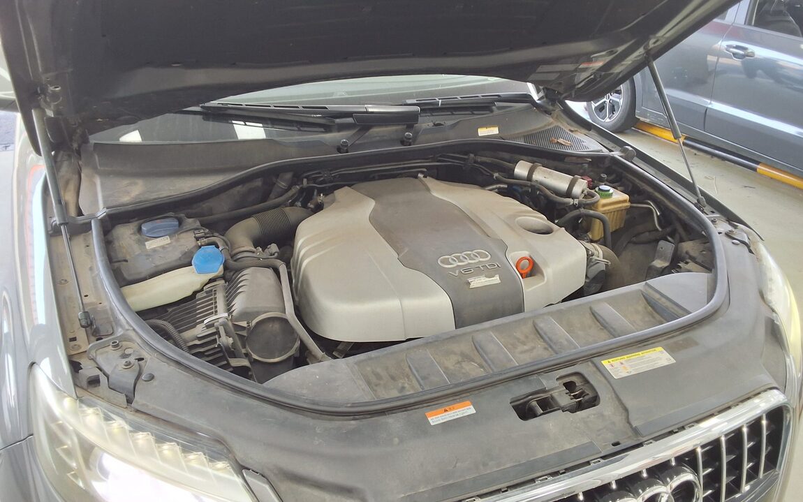 AUDI Q7 3.0 TDI QUATTRO 2012 - zdjęcie 21