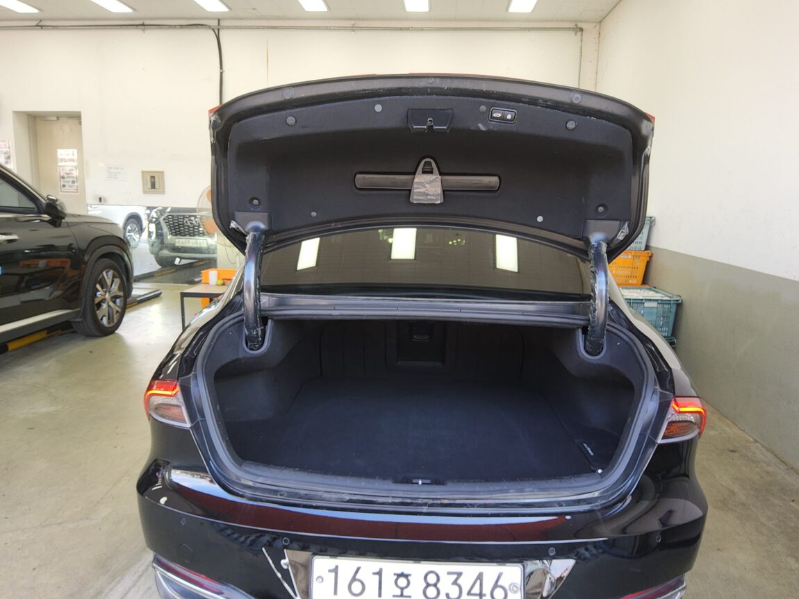 HYUNDAI THE NEW GRANDEUR IG LPi 3.0 RENTAL CAR PREMIUM 2022 - zdjęcie 15