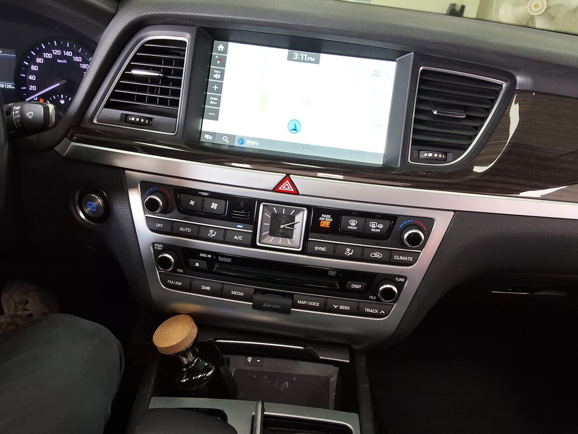 GENESIS G80 3.3 GDi AWD PREMIUM LUXURY 2017 - zdjęcie 24