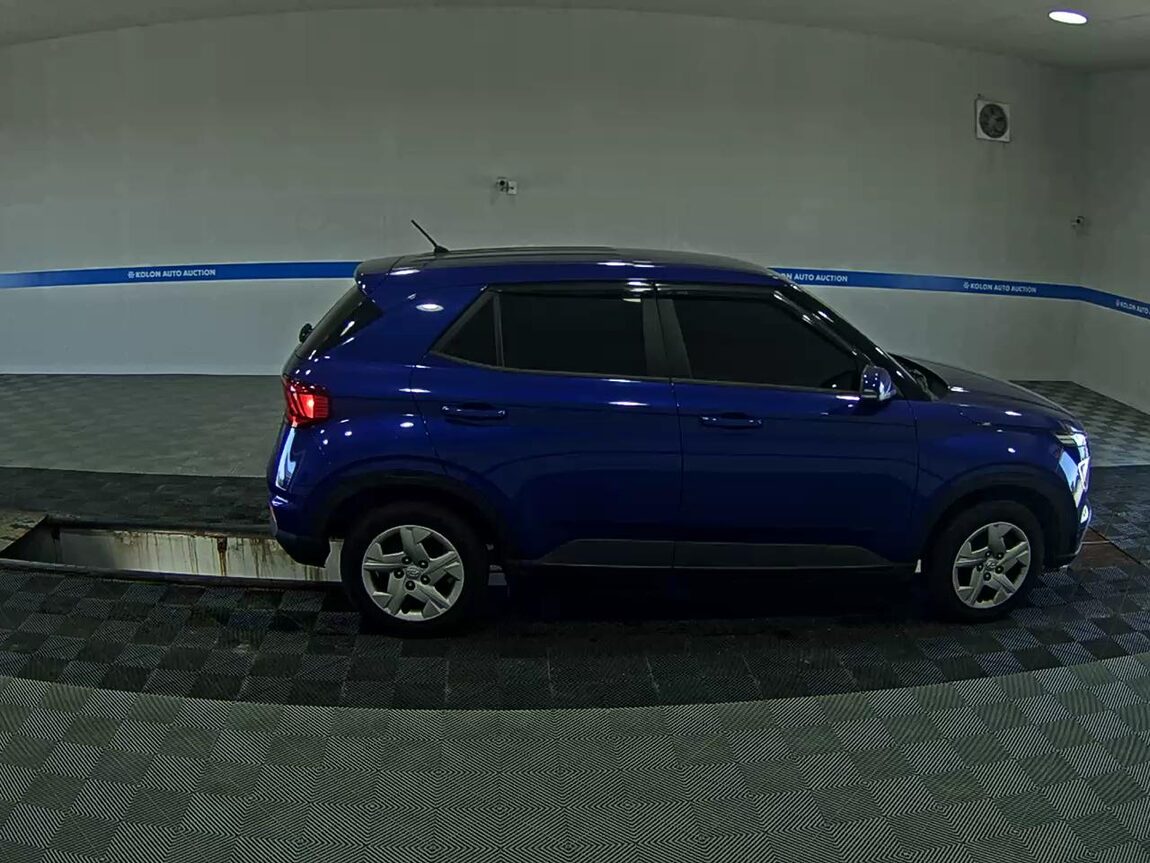 HYUNDAI VENUE 1.6 GASOLINE SMART 2022 - zdjęcie 4