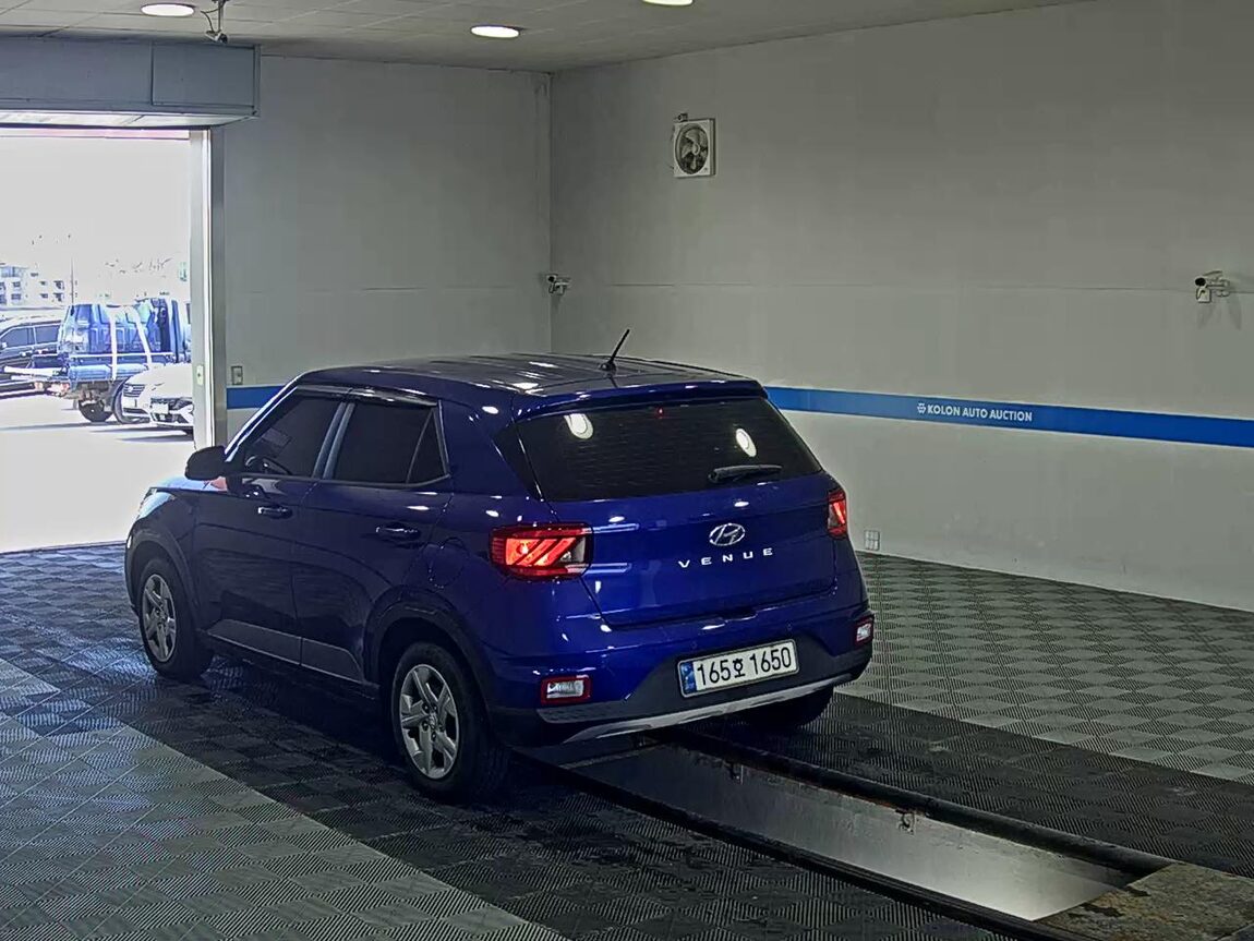 HYUNDAI VENUE 1.6 GASOLINE SMART 2022 - zdjęcie 6