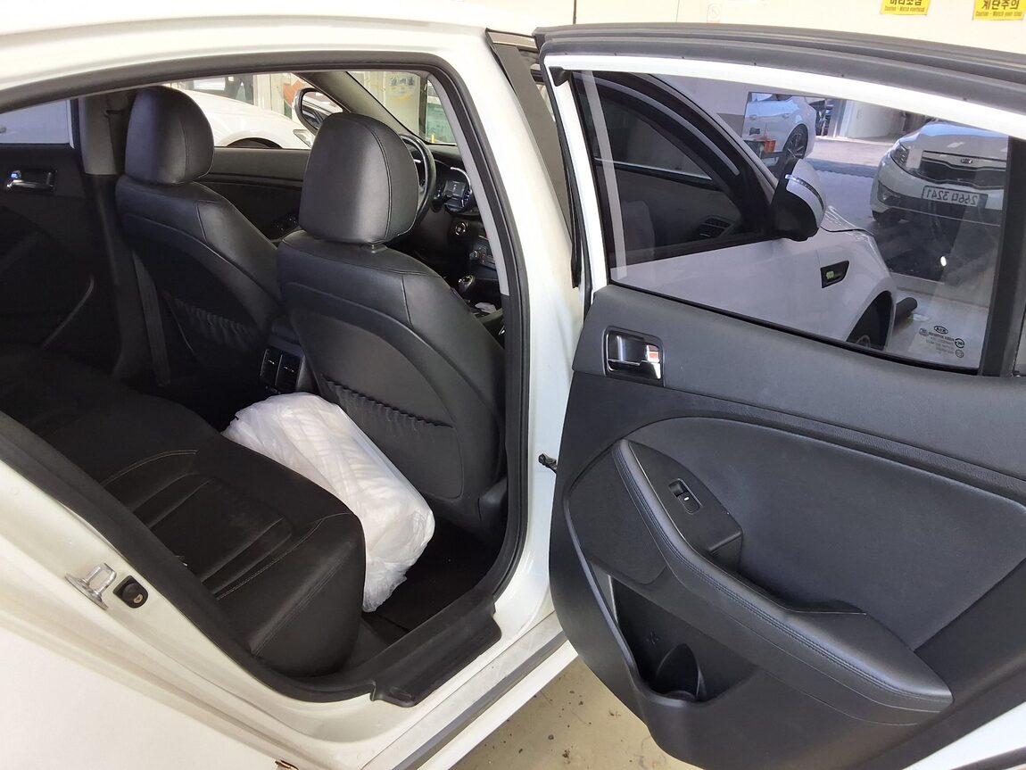 KIA K5 HYBRID DELUXE 2013 - zdjęcie 13