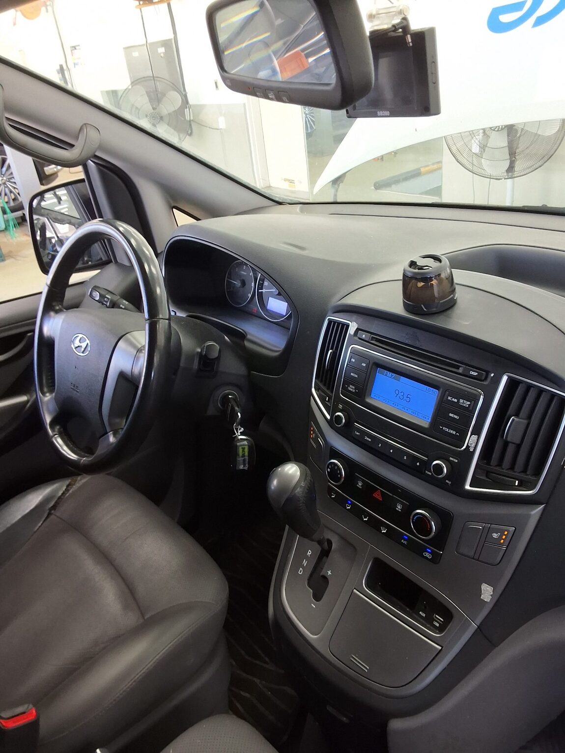 HYUNDAI THE NEW GRAND STAREX 3-SEATER DIESEL VAN SMART 2019 - zdjęcie 11