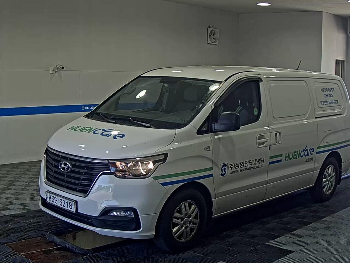 HYUNDAI THE NEW GRAND STAREX 3-SEATER DIESEL VAN SMART 2019 - zdjęcie 2