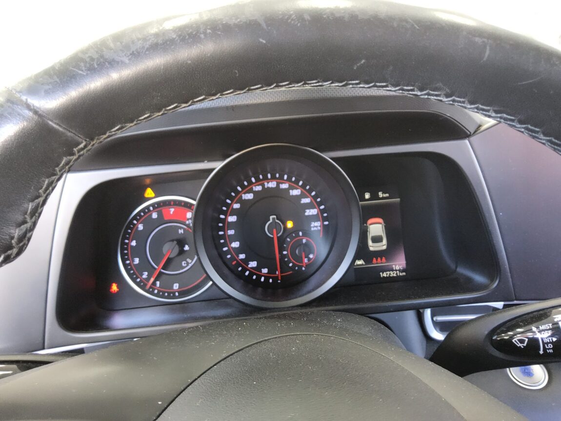 HYUNDAI AVANTE (CN7) 1.6 GASOLINE MODERN 2021 - zdjęcie 9
