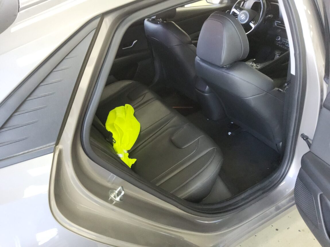 HYUNDAI AVANTE (CN7) 1.6 GASOLINE MODERN 2021 - zdjęcie 13