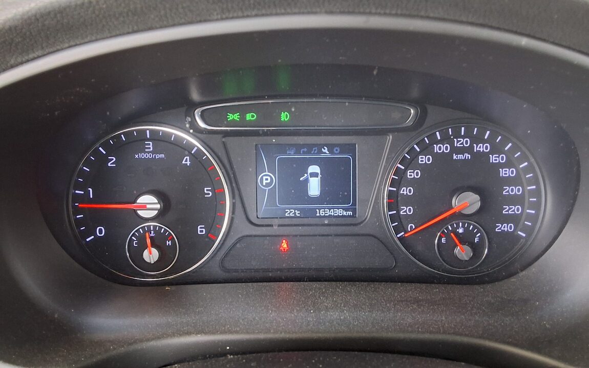 KIA ALL NEW SORENTO R2.0 2WD PRESTIGE 2015 - zdjęcie 9