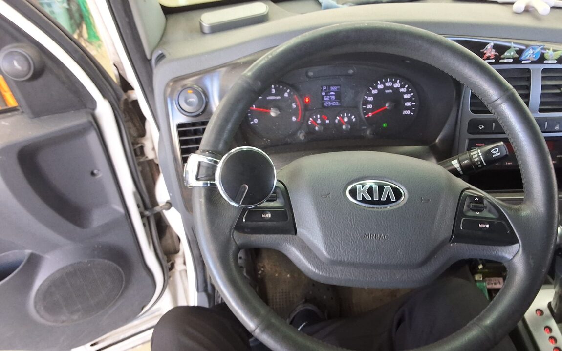 KIA BONGO III CARGO BUILT-IN BOX TRUCK 1 TON KING CAB 2019 - zdjęcie 14