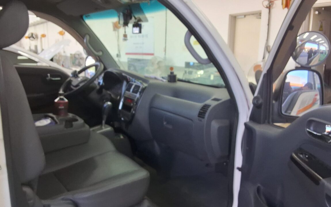 KIA BONGO III CARGO BUILT-IN BOX TRUCK 1 TON KING CAB 2019 - zdjęcie 11