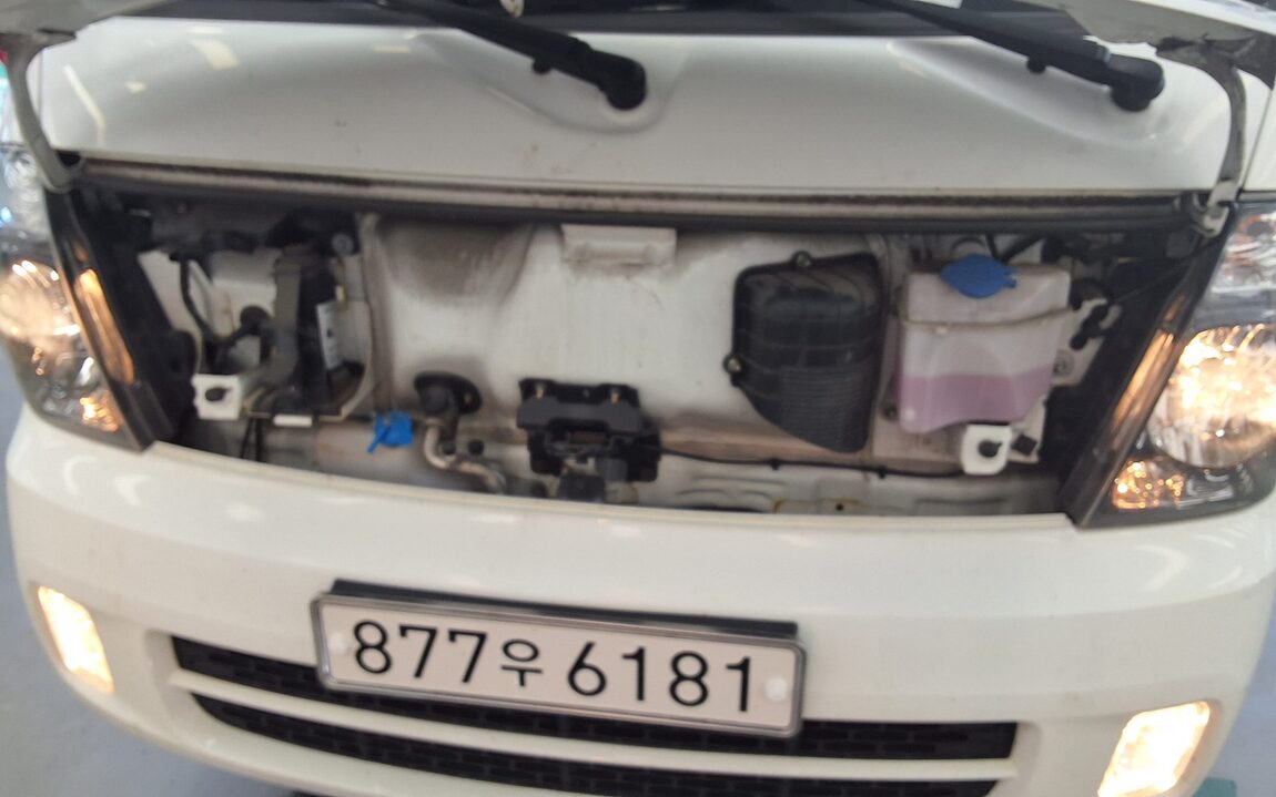 KIA BONGO III CARGO BUILT-IN BOX TRUCK 1 TON KING CAB 2019 - zdjęcie 19