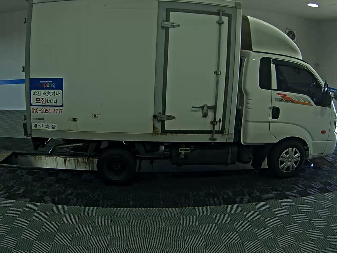 KIA BONGO III CARGO BUILT-IN BOX TRUCK 1 TON KING CAB 2019 - zdjęcie 4