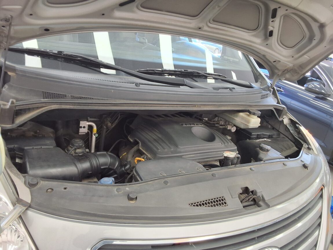 HYUNDAI GRAND STAREX 5-SEATER DIESEL VAN SMART 2016 - zdjęcie 18