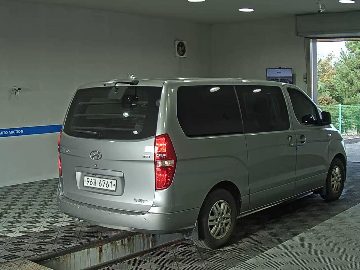 HYUNDAI THE NEW GRAND STAREX 5-SEATER DIESEL VAN SMART 2019 - zdjęcie 5