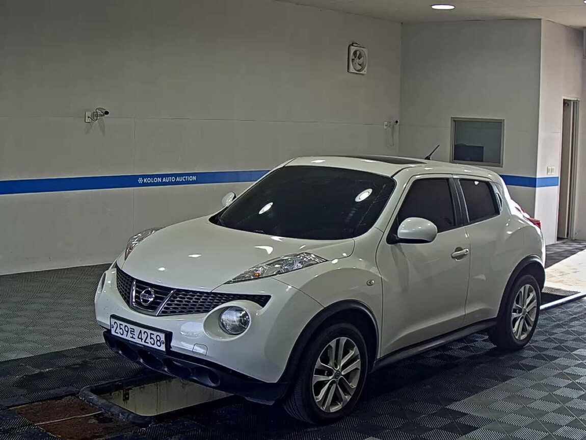 NISSAN JUKE 1.6 SV 2014 - zdjęcie 2