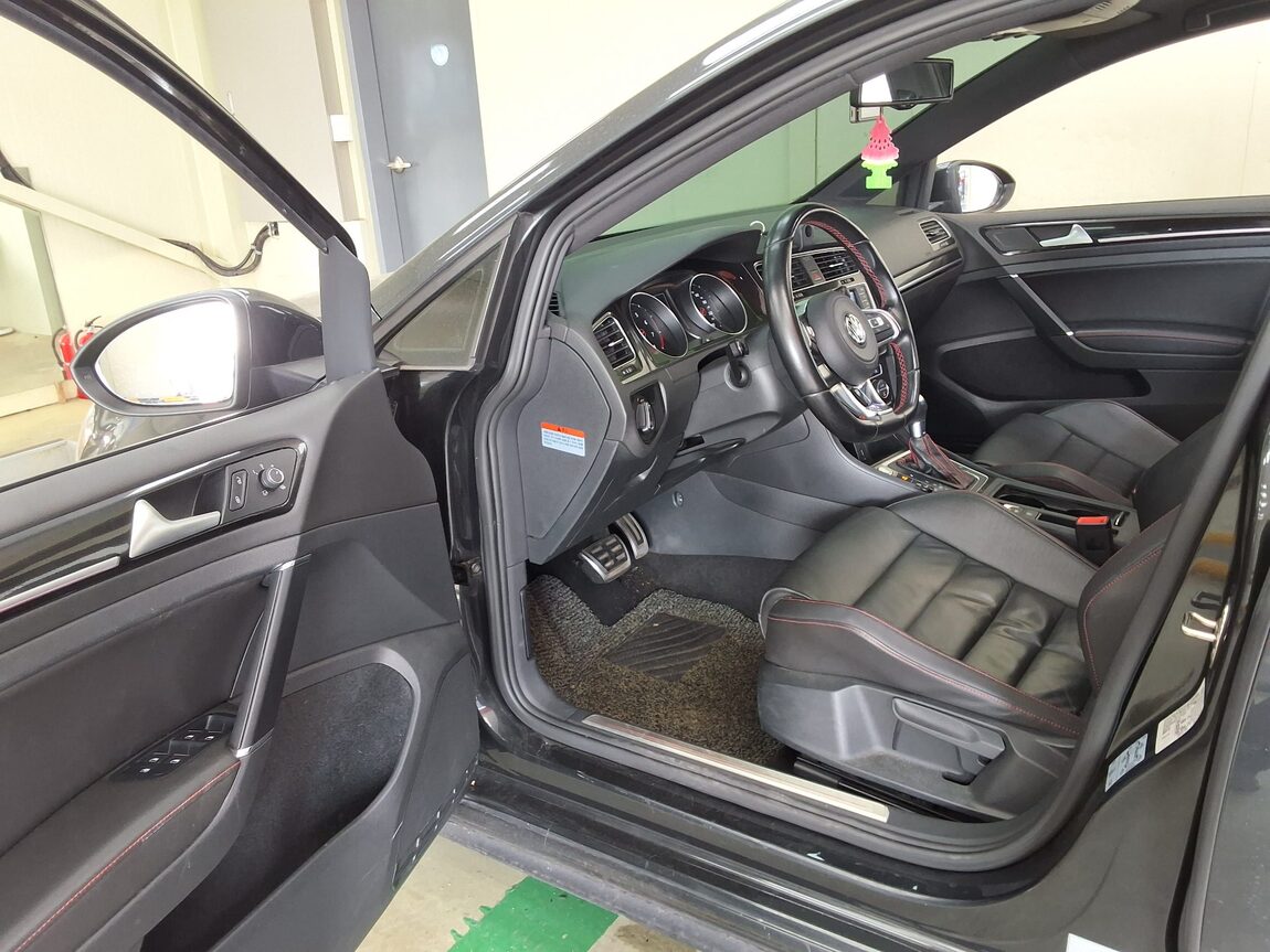 VOLKSWAGEN GOLF (7TH GEN) 2.0 GTI 2015 - zdjęcie 11