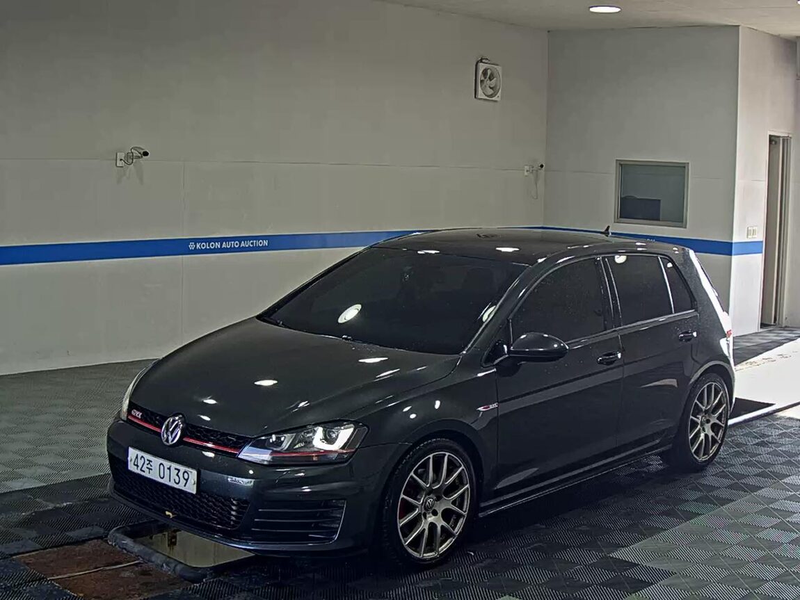 VOLKSWAGEN GOLF (7TH GEN) 2.0 GTI 2015 - zdjęcie 2