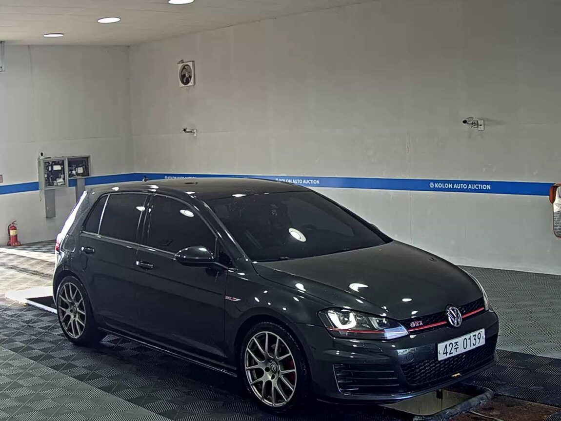 VOLKSWAGEN GOLF (7TH GEN) 2.0 GTI 2015 - zdjęcie 3