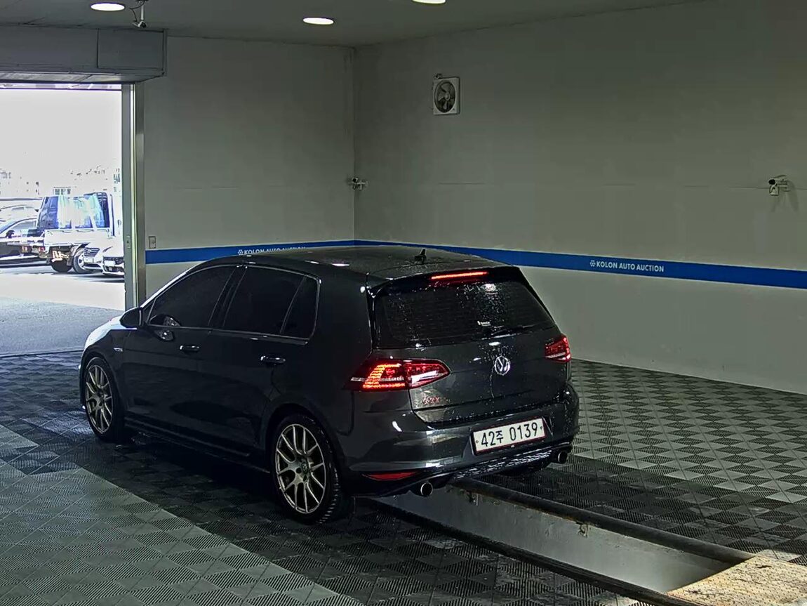 VOLKSWAGEN GOLF (7TH GEN) 2.0 GTI 2015 - zdjęcie 6