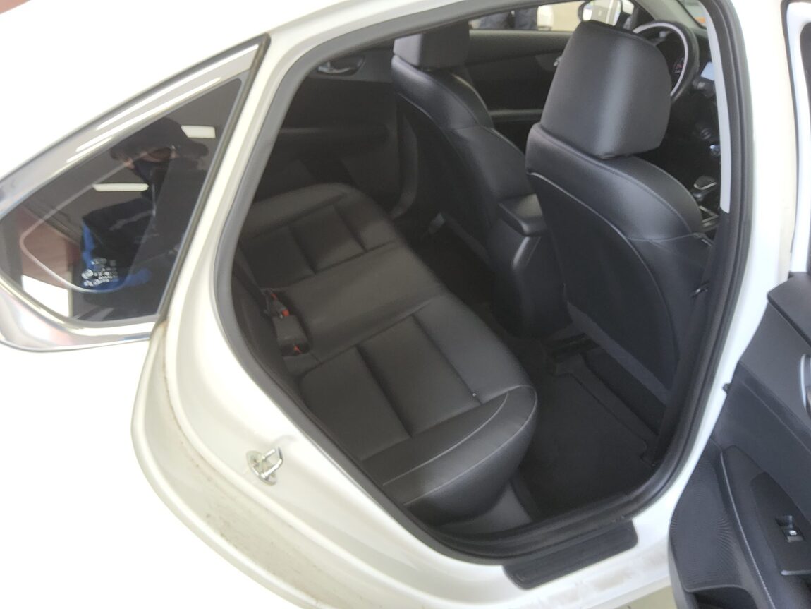 KIA ALL NEW K3 1.6 GASOLINE LUXURY 2020 - zdjęcie 13