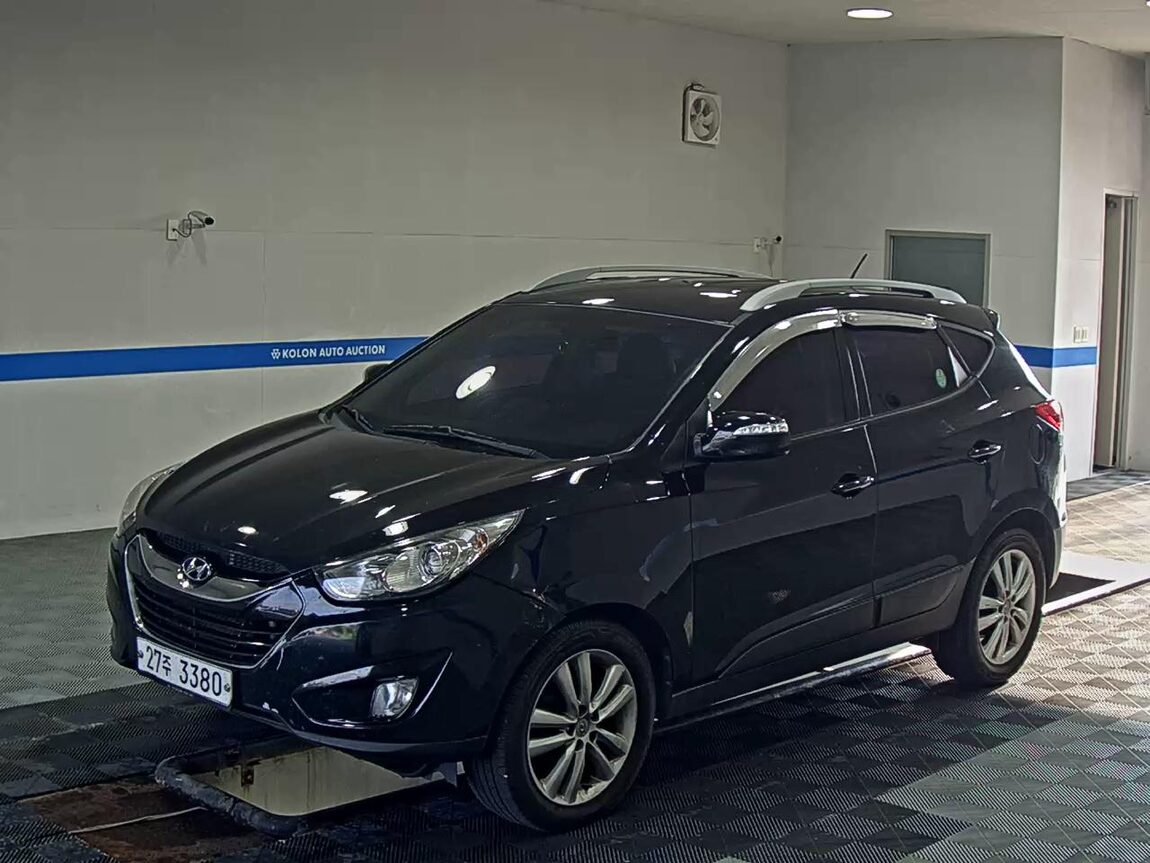 HYUNDAI TUCSON ix DIESEL R20 2WD LX20 LUXURY 2013 - zdjęcie 2