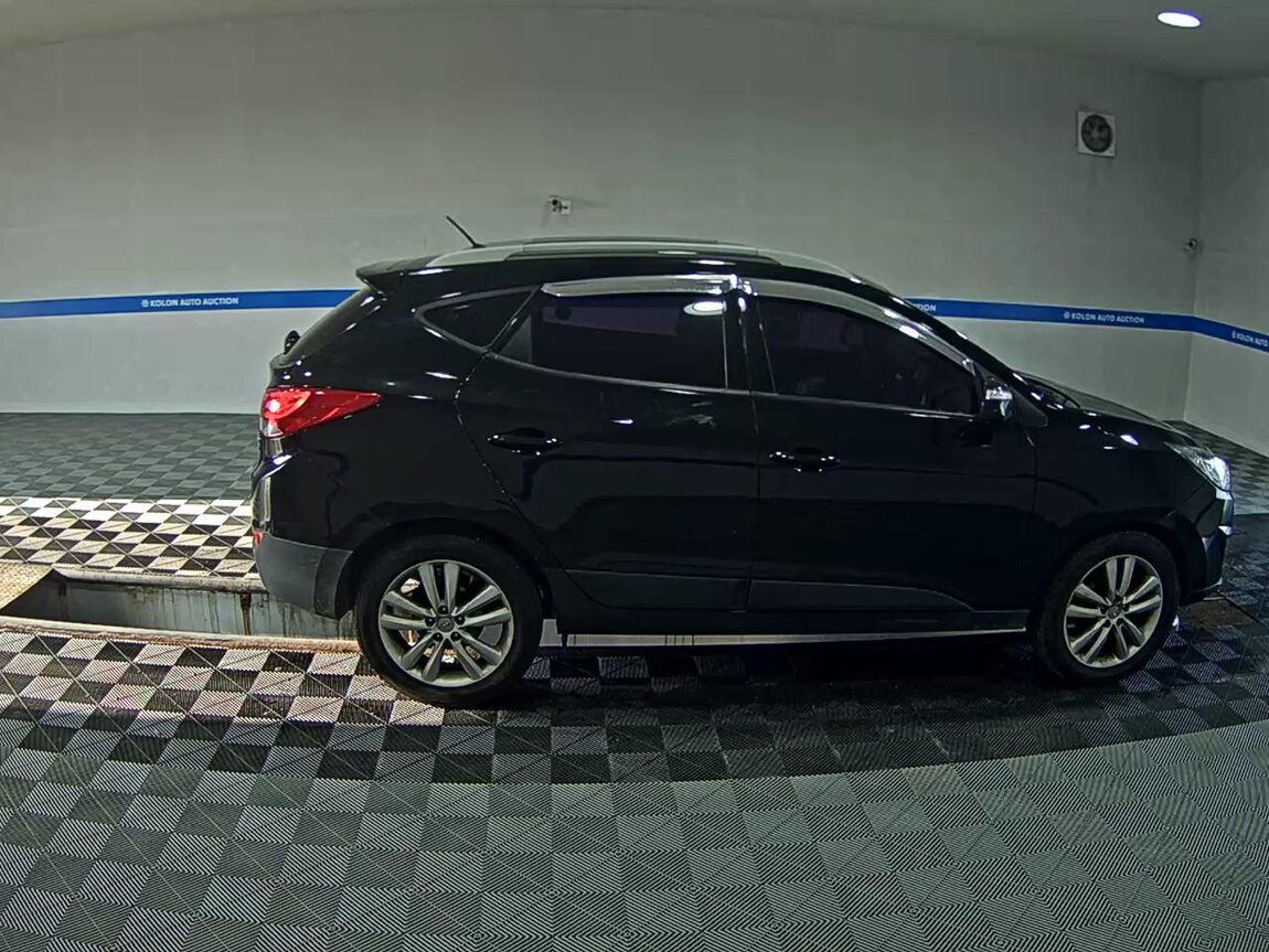 HYUNDAI TUCSON ix DIESEL R20 2WD LX20 LUXURY 2013 - zdjęcie 4