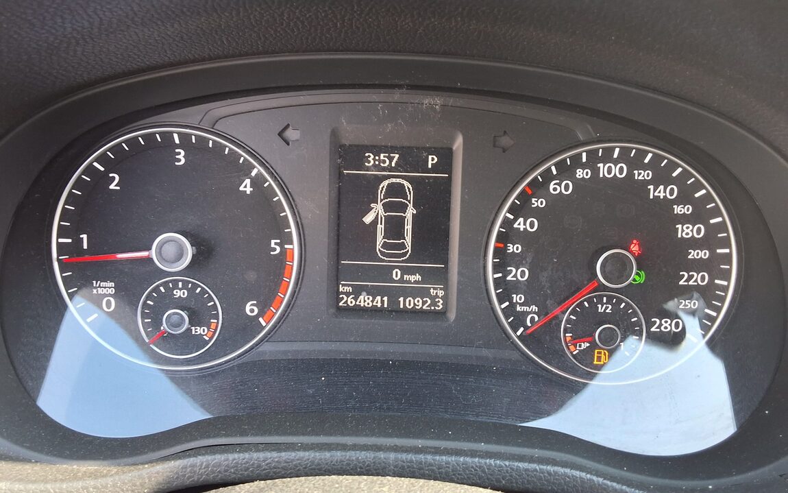 VOLKSWAGEN THE NEW PASSAT (7TH GEN) 2.0 TDI 2014 - zdjęcie 9